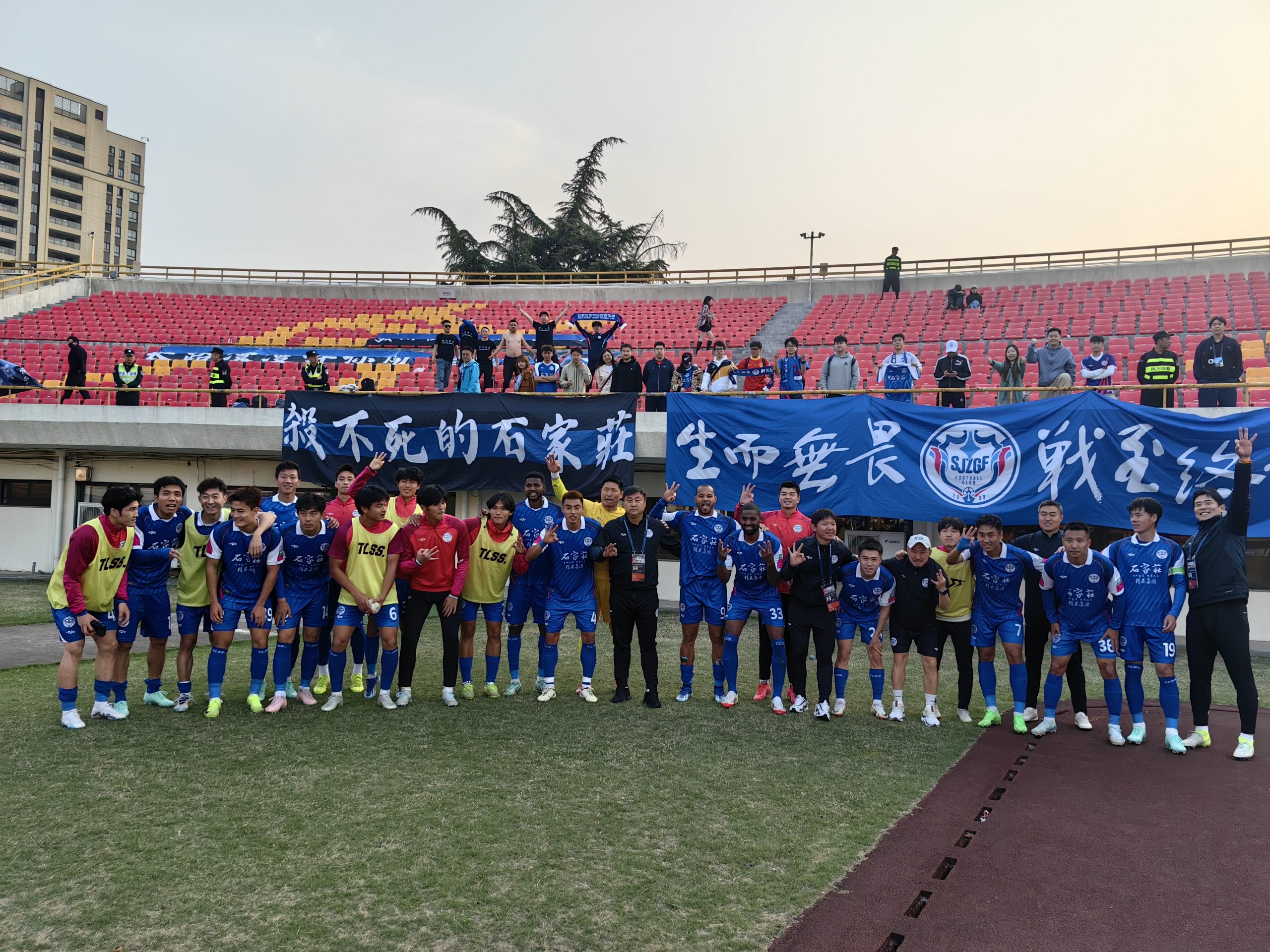 石家庄功夫客场2-0上海嘉定汇龙 朱海威、王靖斌破门