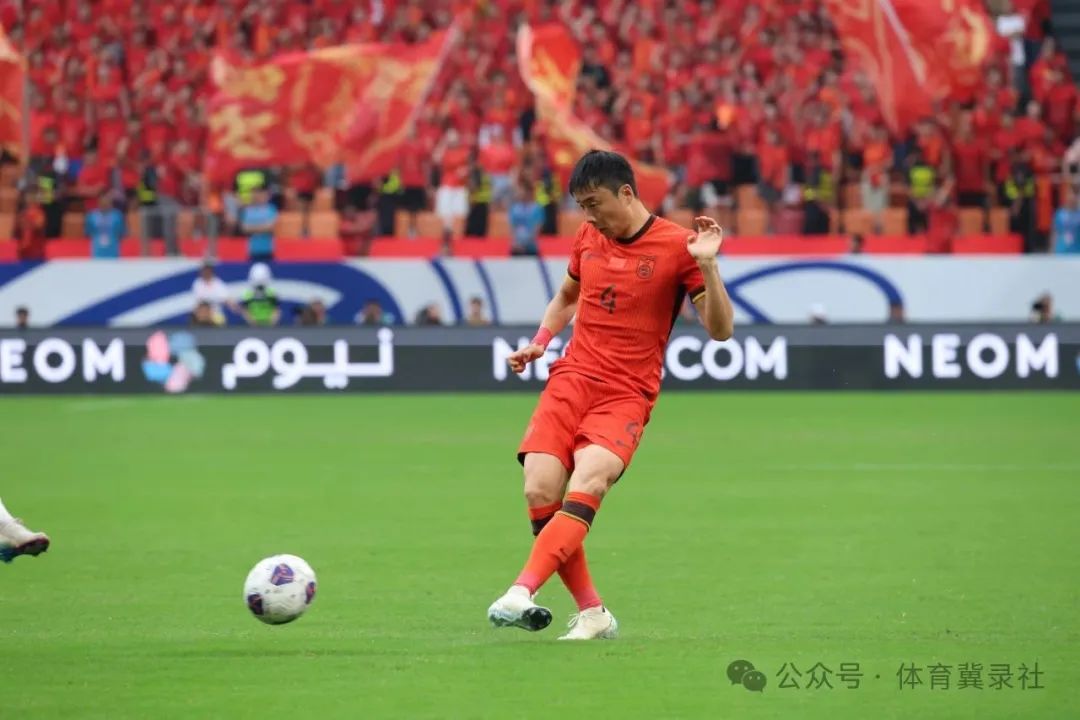 1比0点杀巴林！国足赢球避免小组垫底