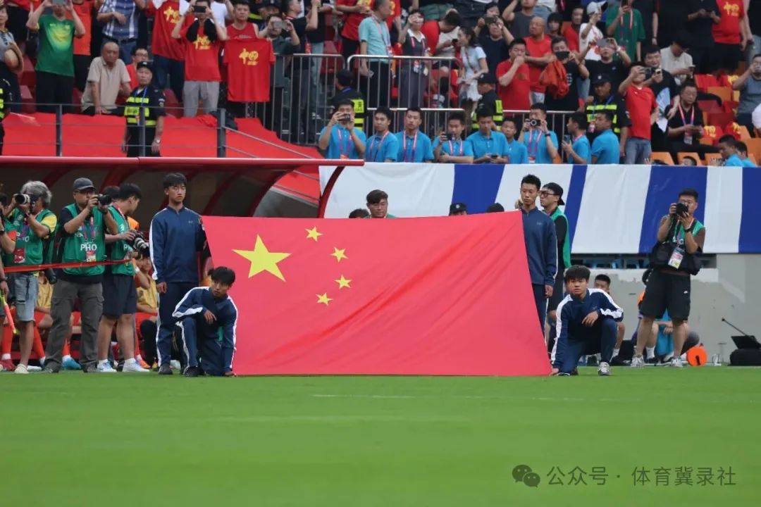 1比0点杀巴林！国足赢球避免小组垫底