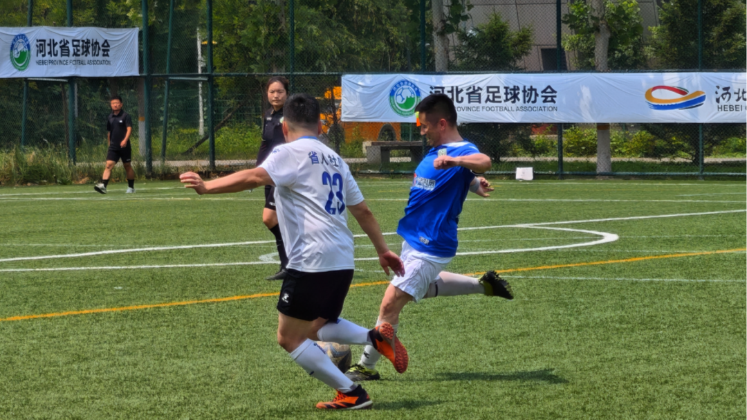 2025年第三届“奥体杯”七人制足球赛开赛