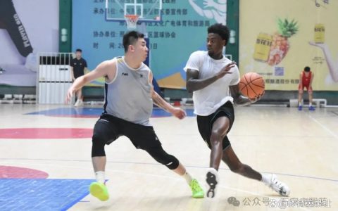 前广州外援达维恩·沃伦加盟翔蓝