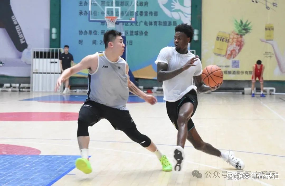 前广州外援达维恩·沃伦加盟翔蓝