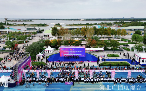 2025中国公路自行车公开赛（衡水站）在衡水湖畔激情开赛