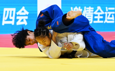 再传捷报！赵丽乐斩获全运会女子柔道57公斤级银牌