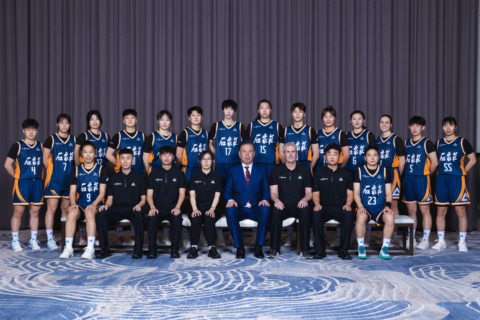 石家庄英励女子篮球俱乐部全家福