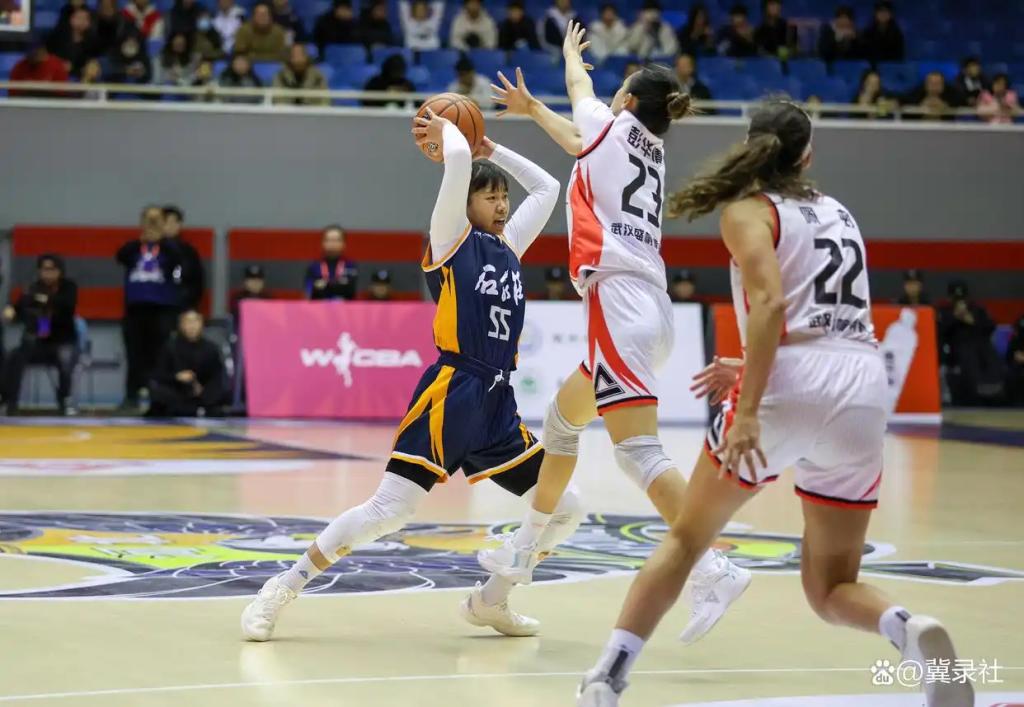 三双领衔+三分破局！武汉盛帆黄鹤84-80险胜石家庄英励