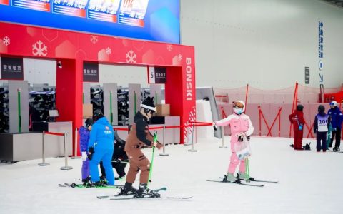“冬季到河北来玩雪”2025-2026雪季冰雪运动嘉年华石家庄站盛大启动